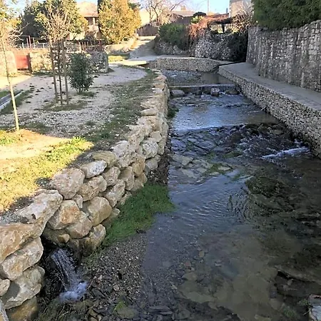 En Ardeche Du Sud Отель типа 
